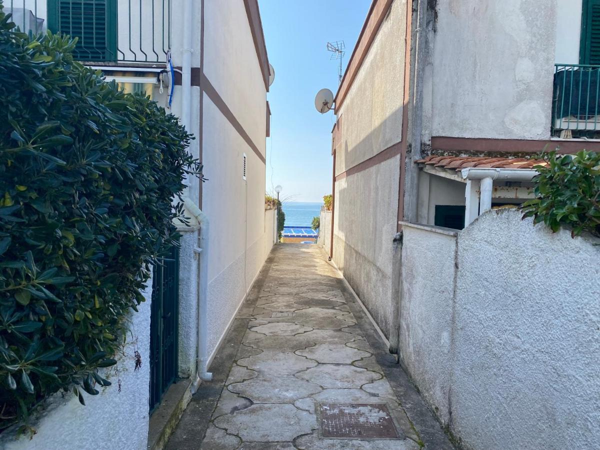 Ludovico I Apartment Sperlonga Exterior foto